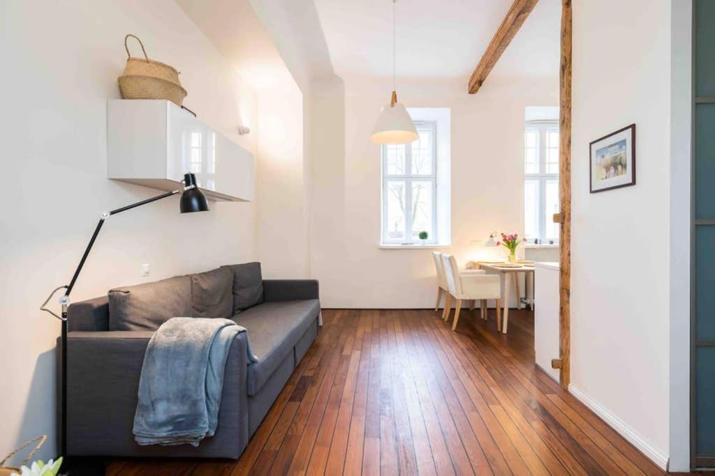 Best Location, Beautiful And Quiet Old Town Apt. Talin Exterior foto