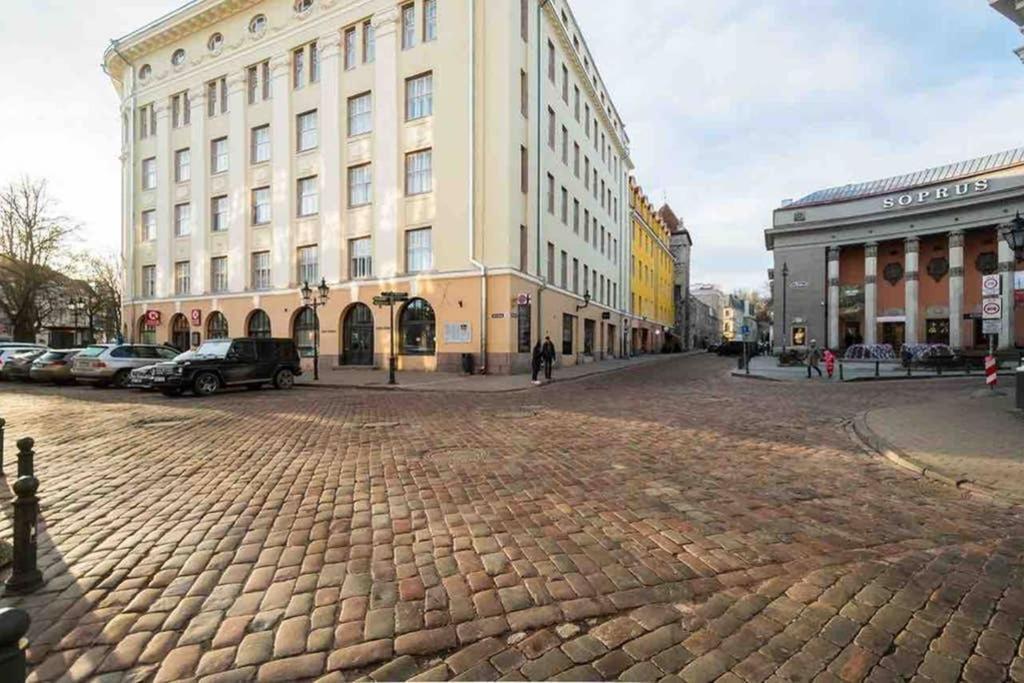 Best Location, Beautiful And Quiet Old Town Apt. Talin Exterior foto